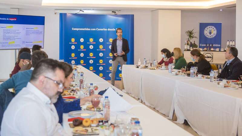 El director de Lidl en Canarias, Luis González, durante el desayuno informativo en Las Palmas de Gran Canaria/TA.